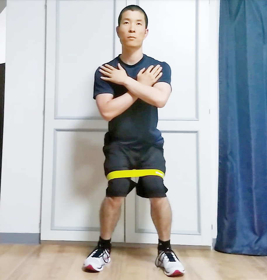 チューブスクワットでの注意点の解説